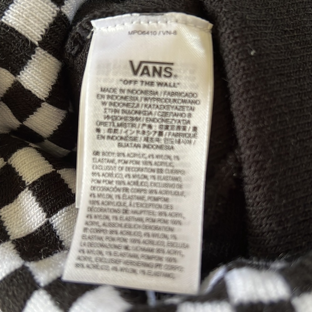 1 LEFT! Vans Cuff Checkerboard Pom Pom Beanie - Picture 4 of 7